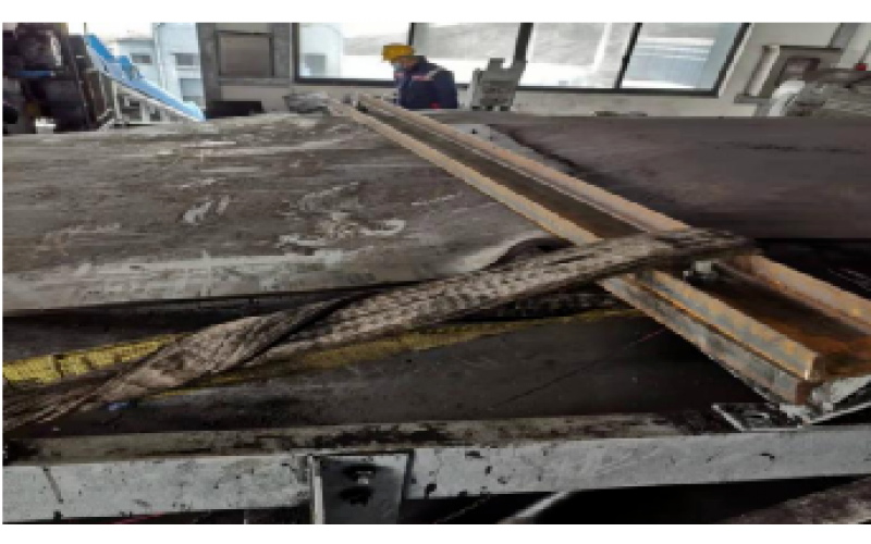 KWZK时博体育官方,时博体育登录钢丝输送带硫化机胶接工艺流程分享