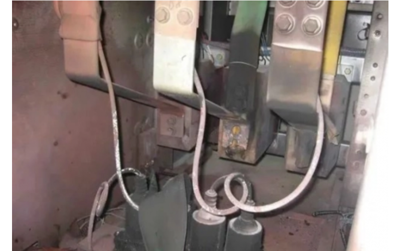 只接了A相和C相, 为何三相都有电?